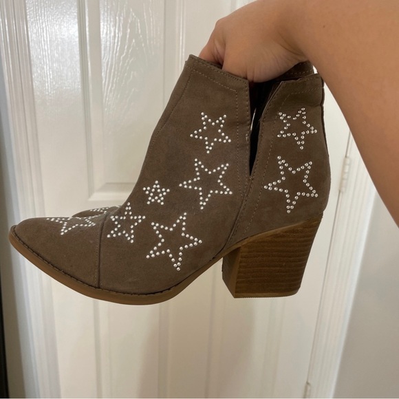 STAR studded bootie - Picture 8 of 8